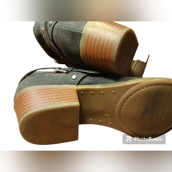 Torrid Studded Ankleboots NWOT 9W - Picture 5 of 7